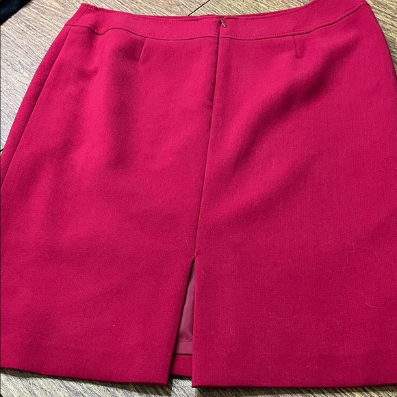 Tahari Vibrant Red Mini Skirt - Picture 5 of 5